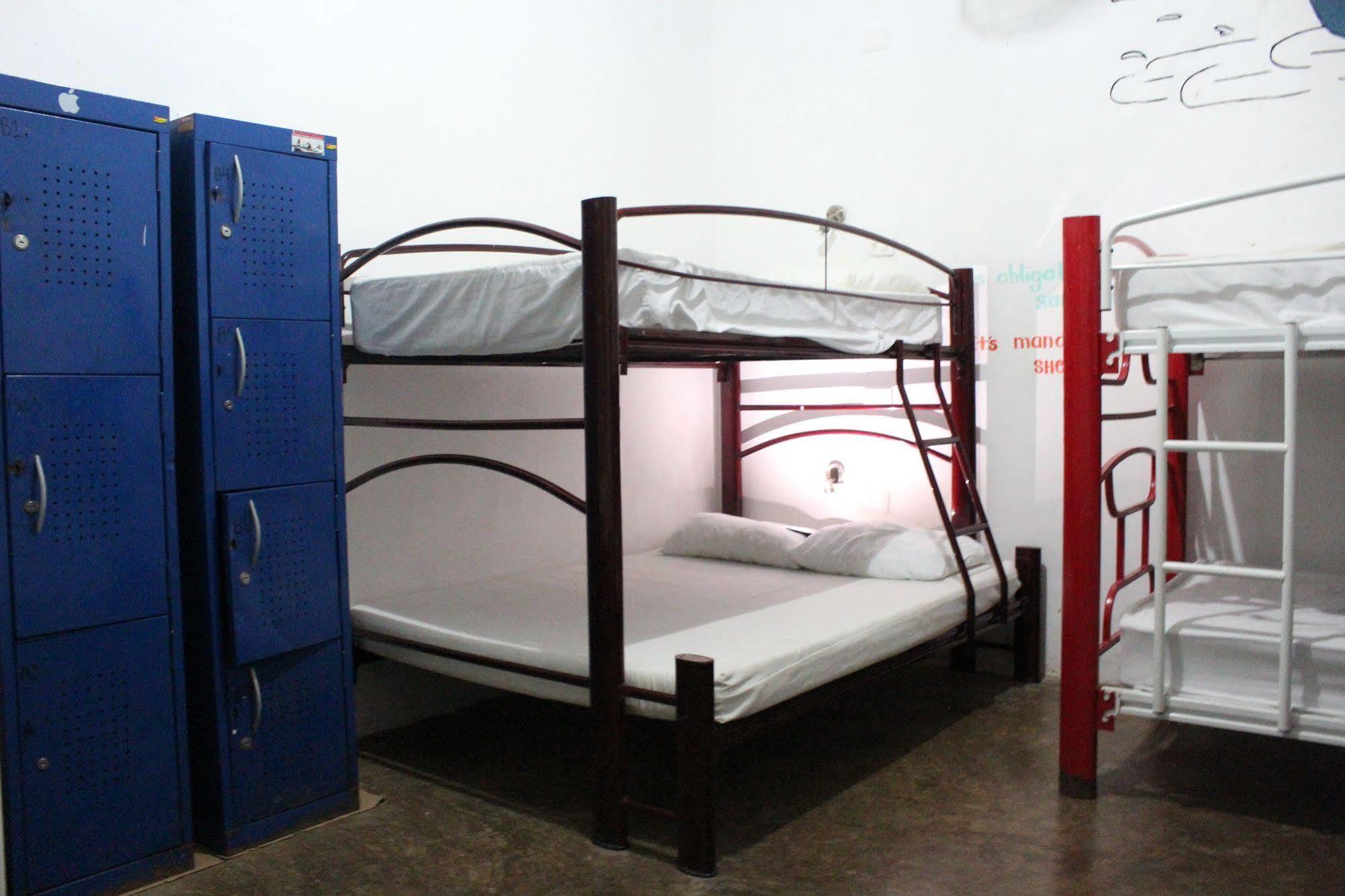Hostal Vive La Vida Плая-дель-Кармен Экстерьер фото